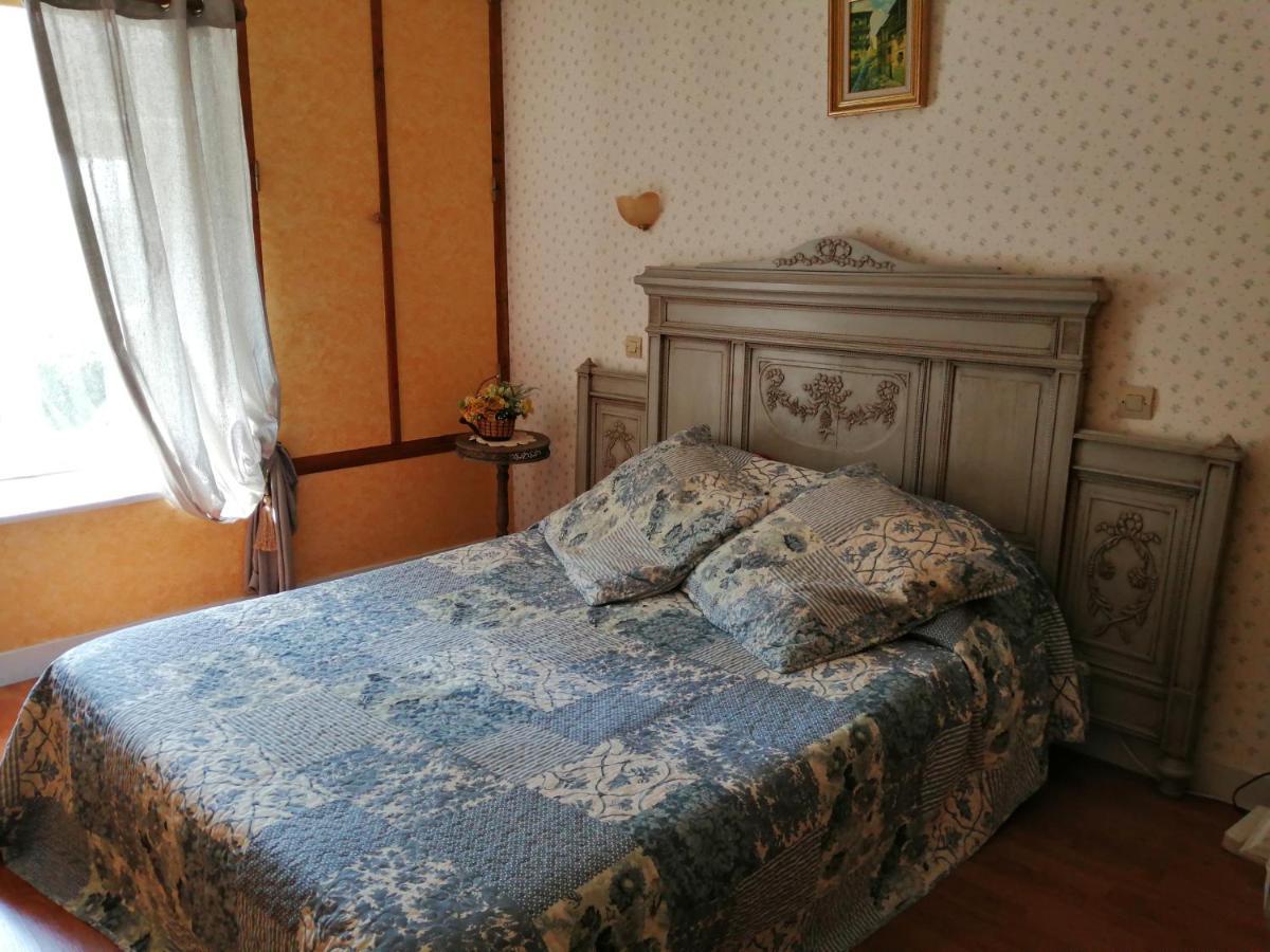 Chambres D'Hotes - La Sennelee Vessey エクステリア 写真