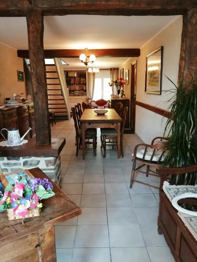 Chambres D'Hotes - La Sennelee Vessey エクステリア 写真