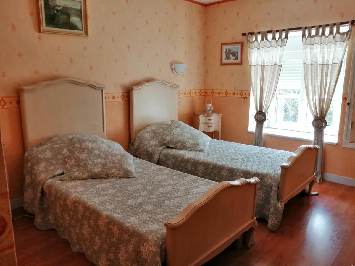 Chambres D'Hotes - La Sennelee Vessey エクステリア 写真