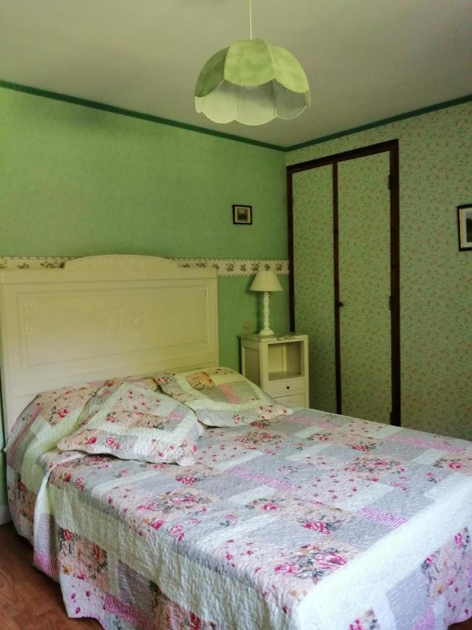 Chambres D'Hotes - La Sennelee Vessey エクステリア 写真